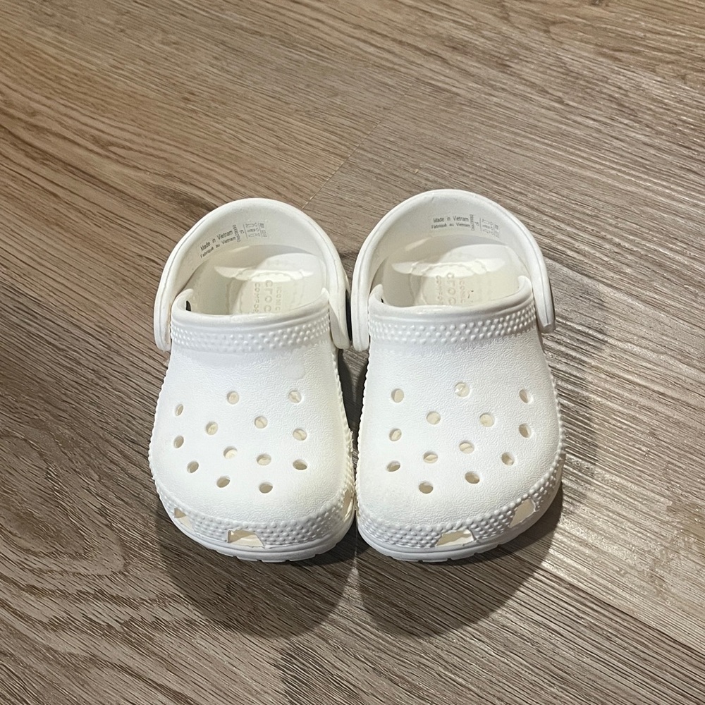 Baby/toddler crocs